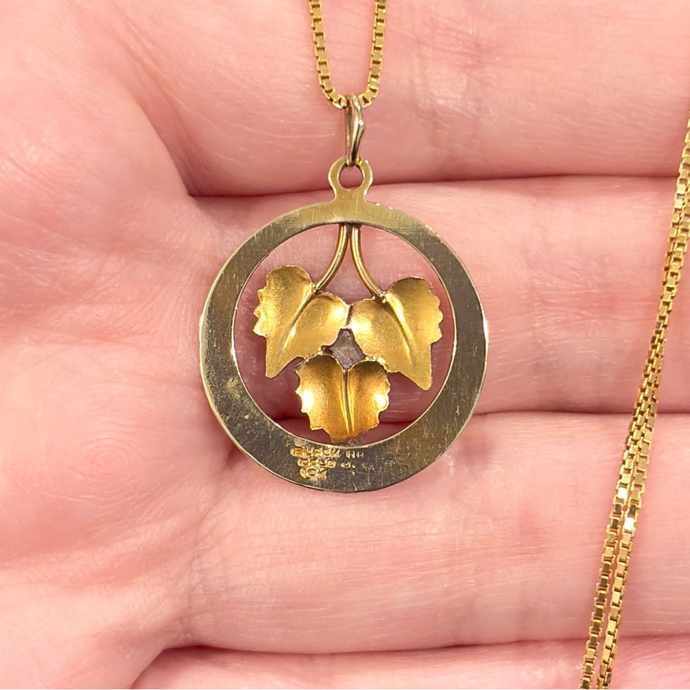 Vintage 10K Black Hills Gold Pendant, Mid Century, Classic Filigree Design - Picture 13 of 15